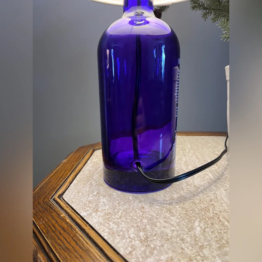 Snoop Dogg Indoggo Gin Liquor Bottle Glass Lamp